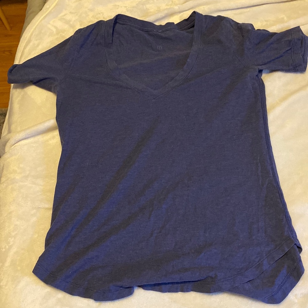 Lululemon womens t shirt